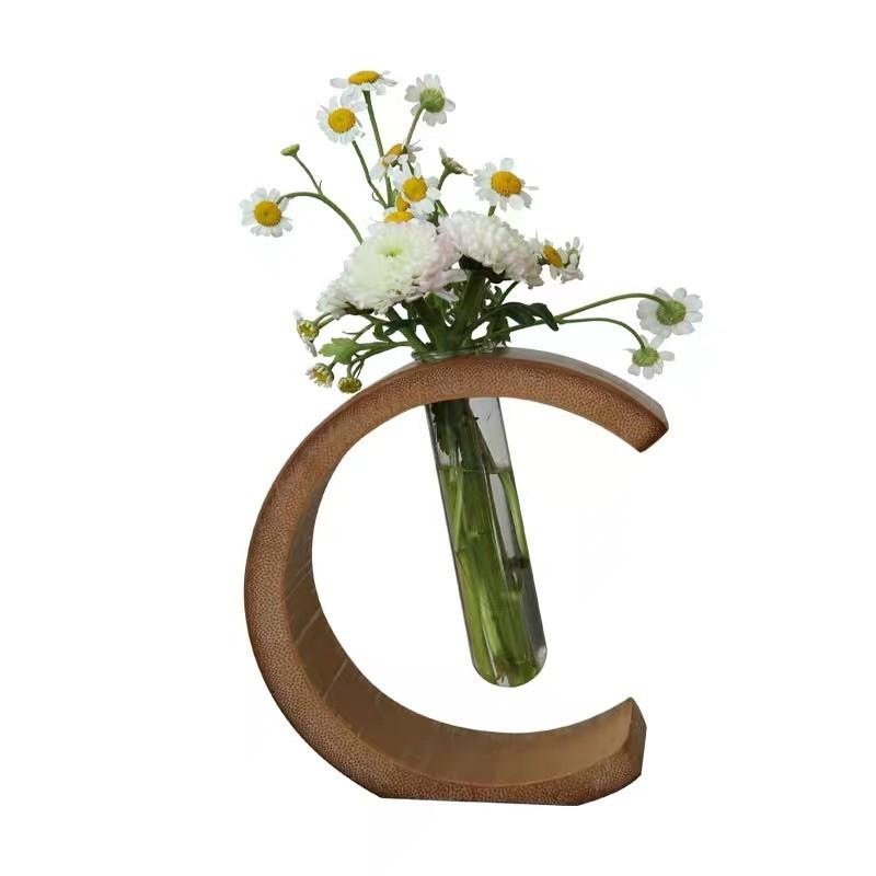 Bình tre cắm hoa hình chữ C phong cách Nhật Bản xinh đẹp ấn tượng