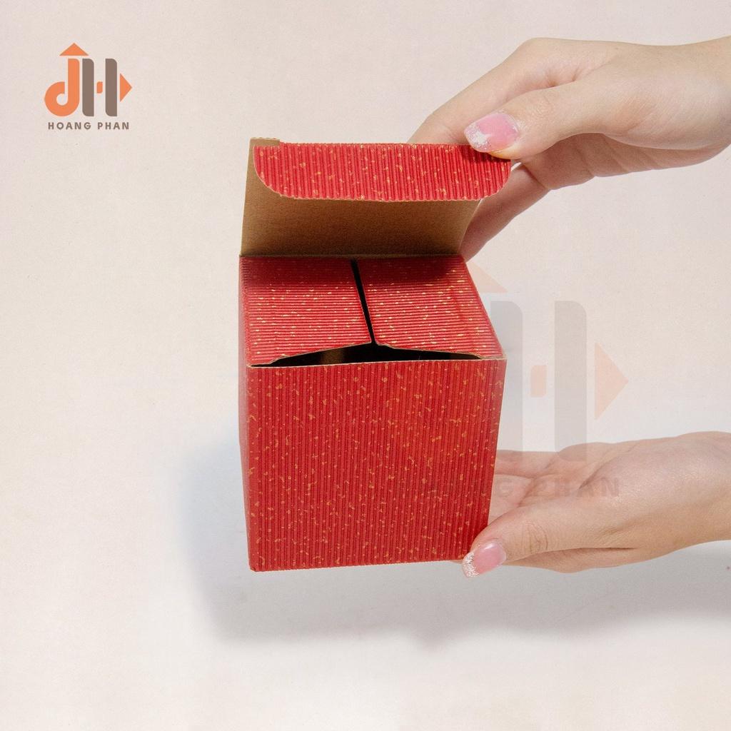 Hộp quà nắp gập - Giấy carton 2 lớp - 9 x 9 x 9cm