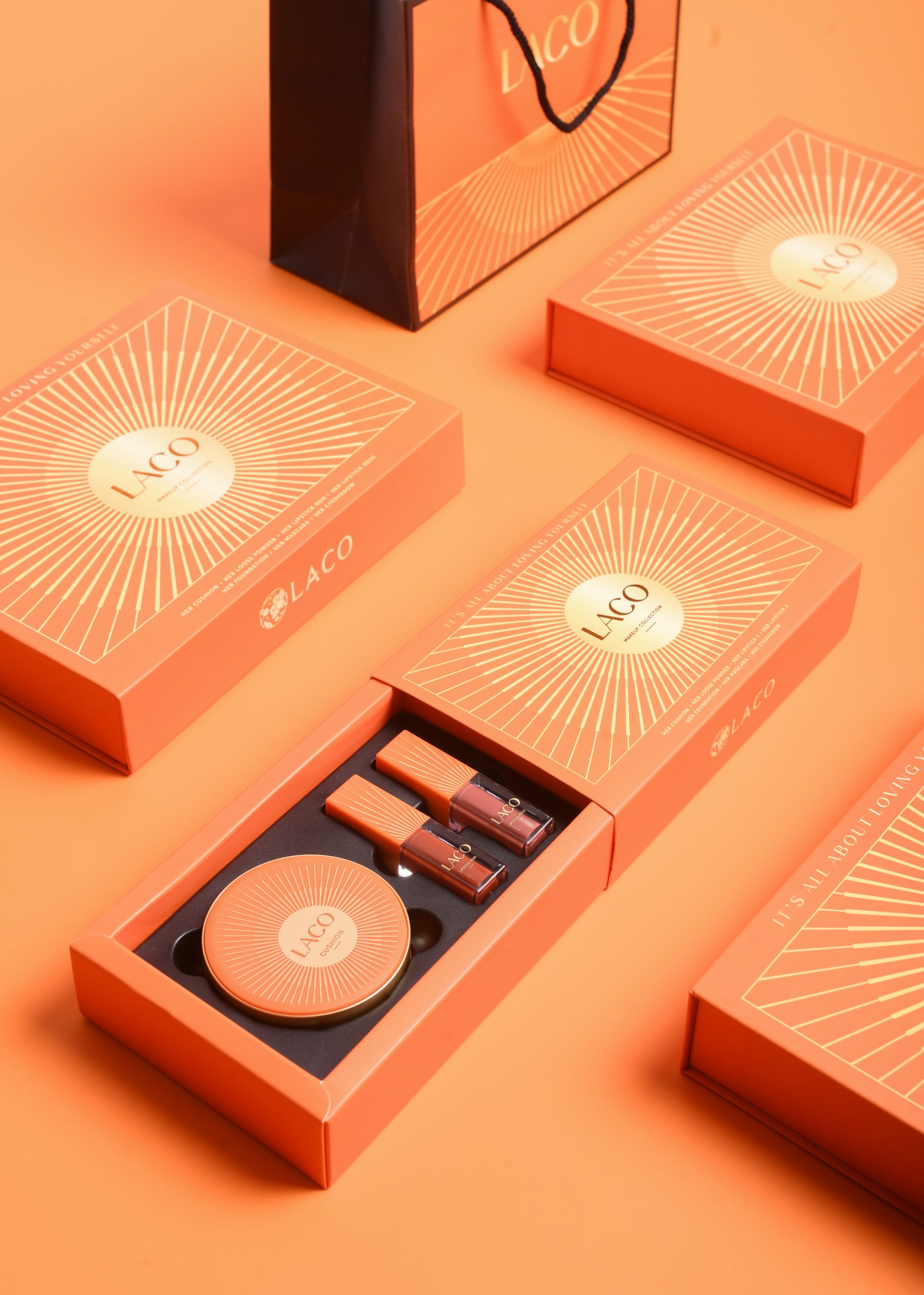 Bộ Trang Điểm LACO MAKEUP COLLECTION Set 3 Món - Phấn Nước & Son Lipstick