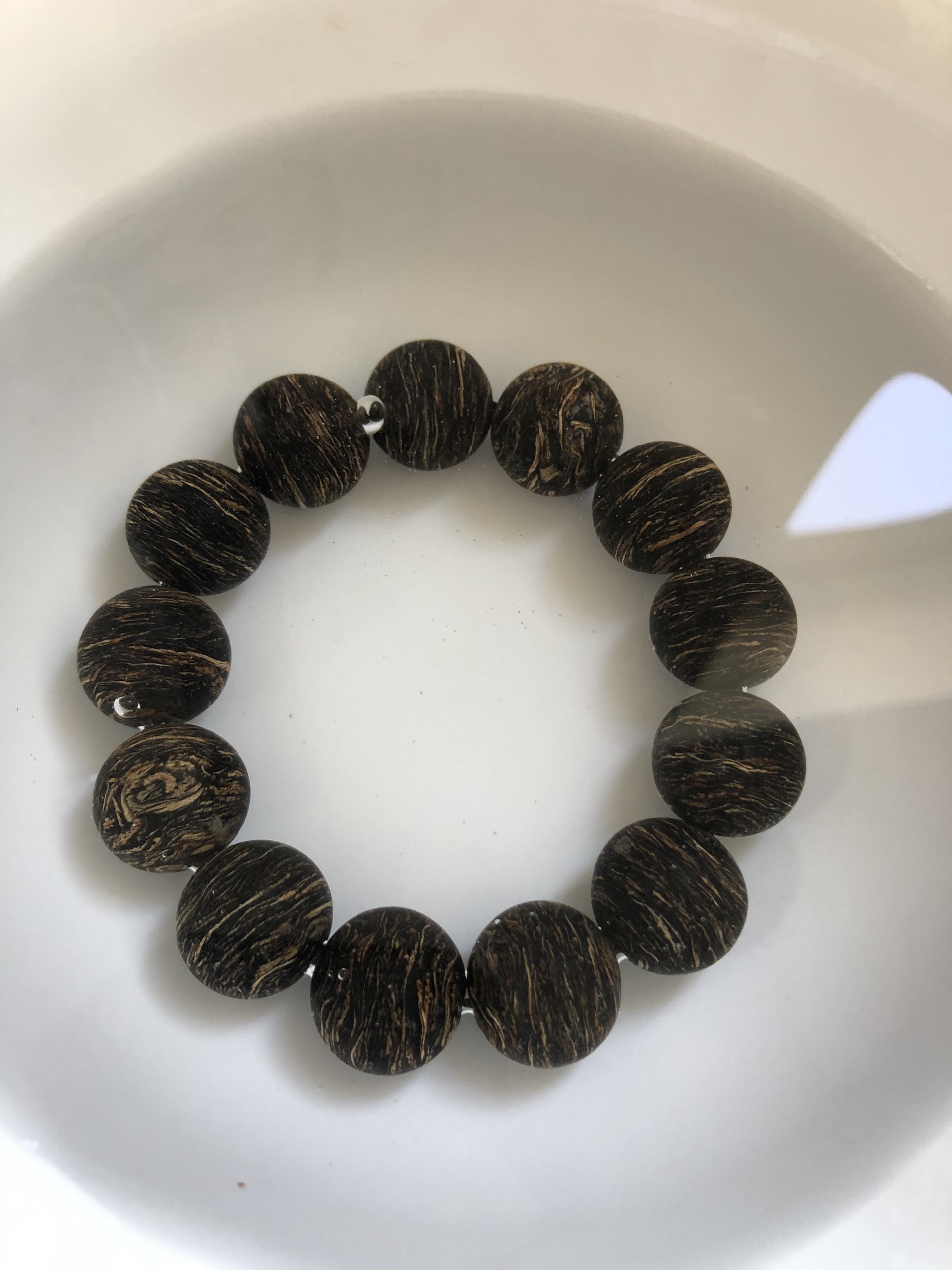 Vòng tay trầm sánh chìm tự nhiên vân xoáy