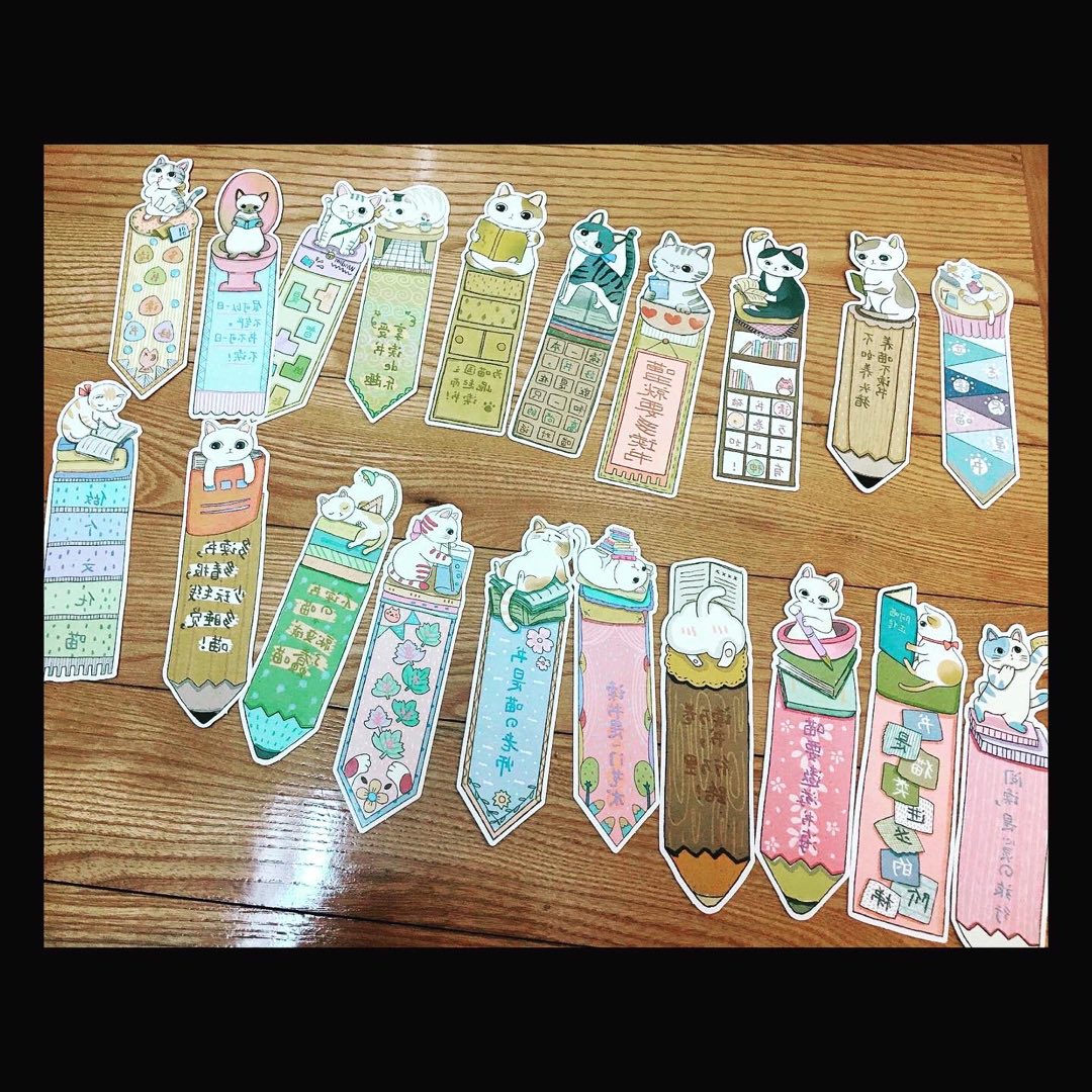 Hộp 30 Bookmark Đánh Dấu Sách Hình Mèo - 15.5x4.5cm