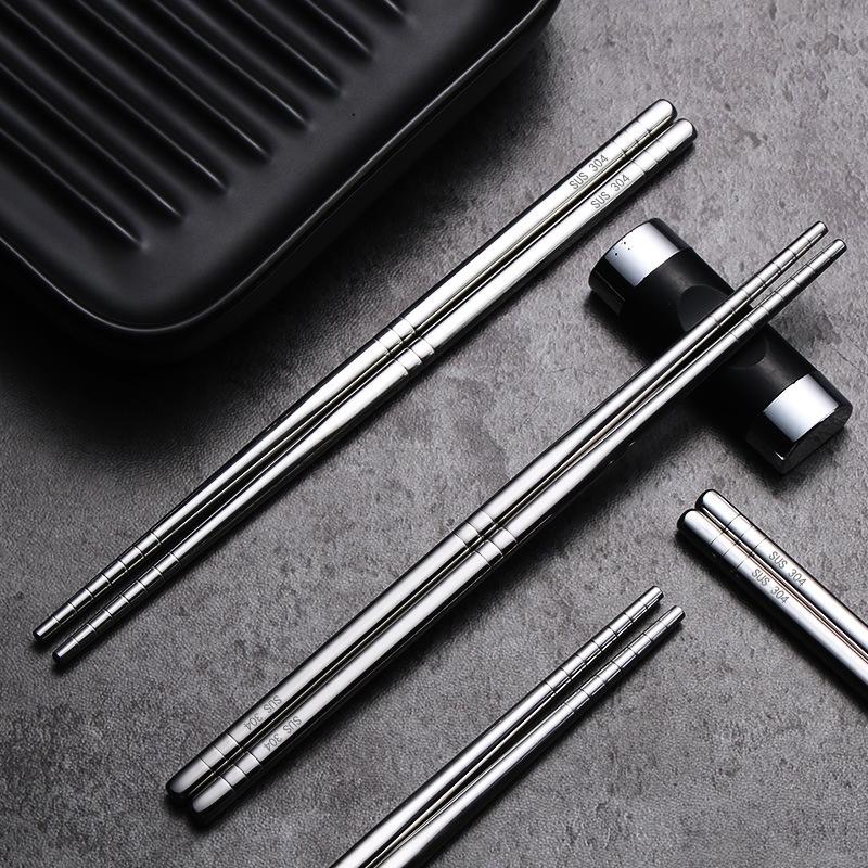 Bộ 5 Đôi Đũa Inox 304 Hàn Quốc Chống Trơn Trượt Cao Cấp Mạ Titanium Sang Trọng Cho Gia Đình, Mẫu Mới 2022