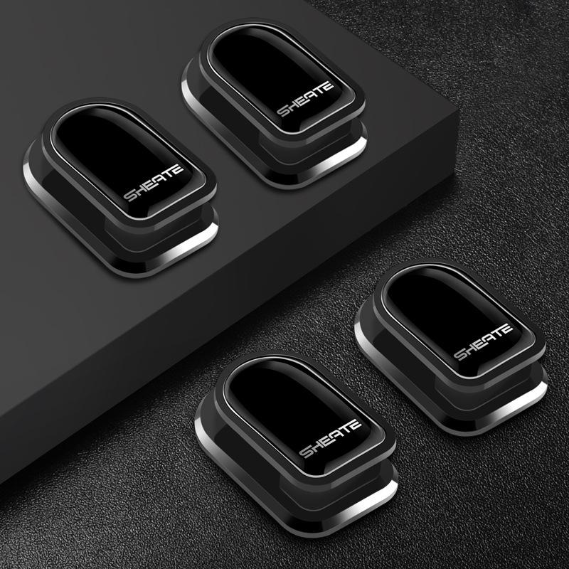 Móc Treo Đồ Tiện Lợi Dành Cho Xe Ô Tô