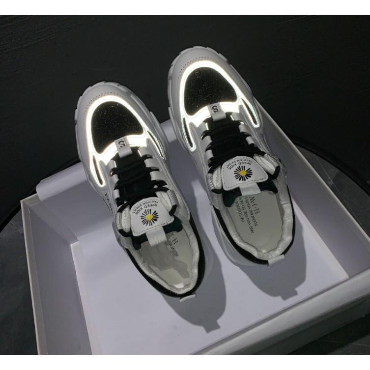 Giày sneaker thể thao nữ đế độn 5cm thời trang hàn quốc phát sáng (đen trắng) 000011