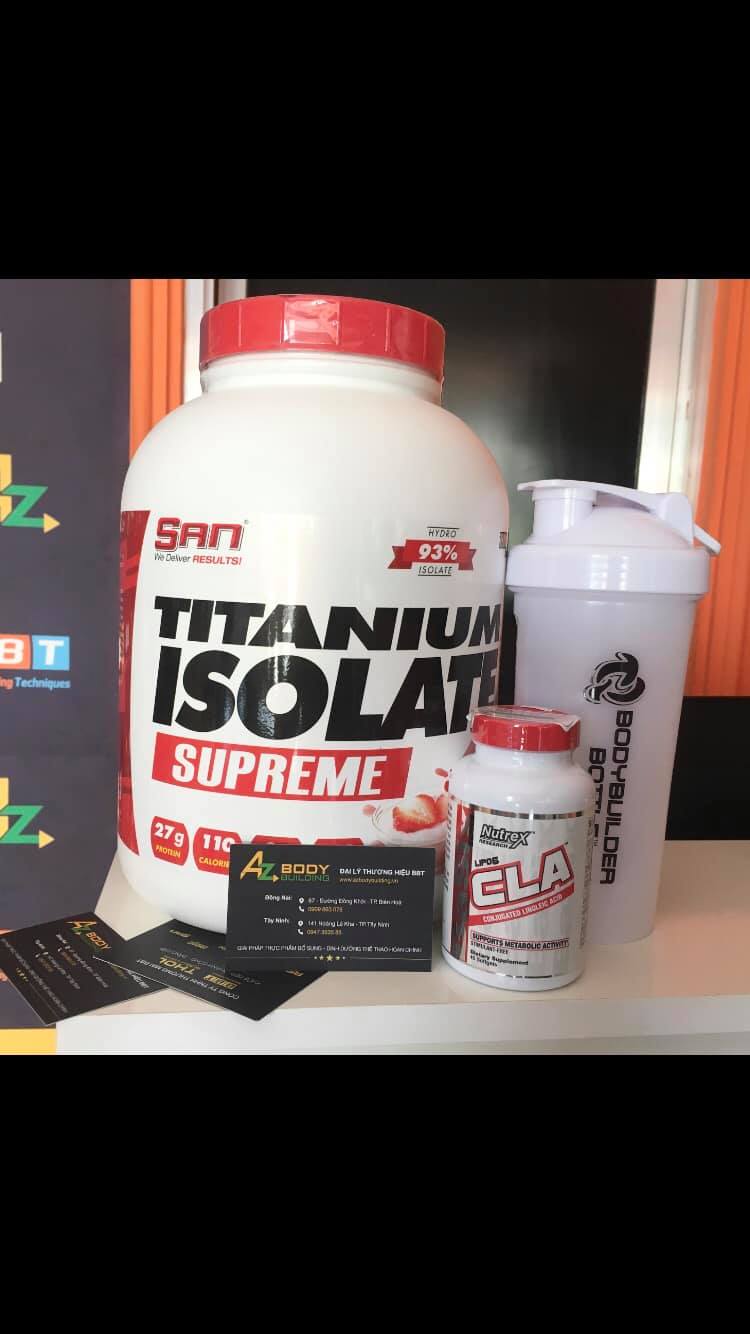 Thực phẩm bổ sung tăng cơ S.A.N Titanium Whey Isolate Supreme - Protein thuỷ phân tinh khiết hỗ trợ hấp thu nhanh - Tặng kèm bình lắc màu sắc ngẫu nhiên