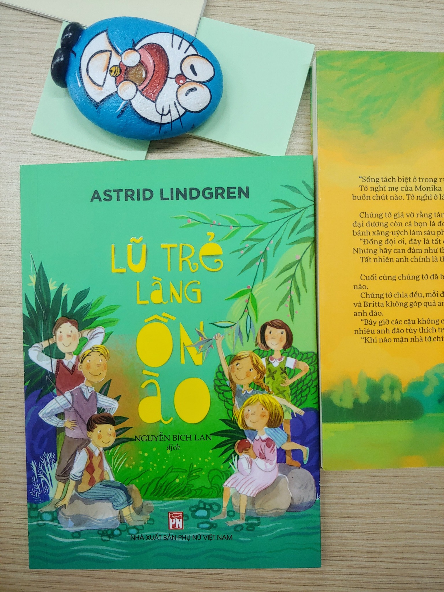 Lũ trẻ làng ồn ào - Astrid Lindgren