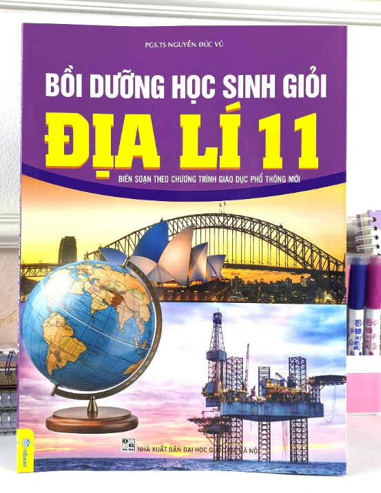Sách - Bồi Dưỡng Học Sinh Giỏi Địa Lí 11 - Biên soạn theo chương trình GDPT mới