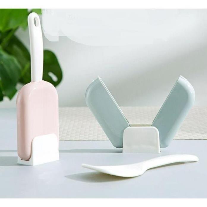 Muôi xới cơm kèm giá đựng