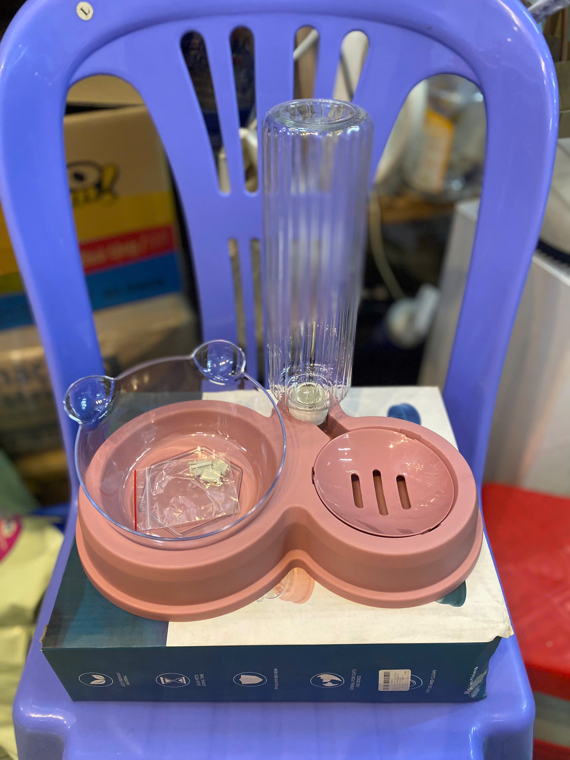 BÁT ĂN KÈM BÌNH NƯỚC TỰ ĐỘNG GIÁ RẺ CHO CHÓ MÈO