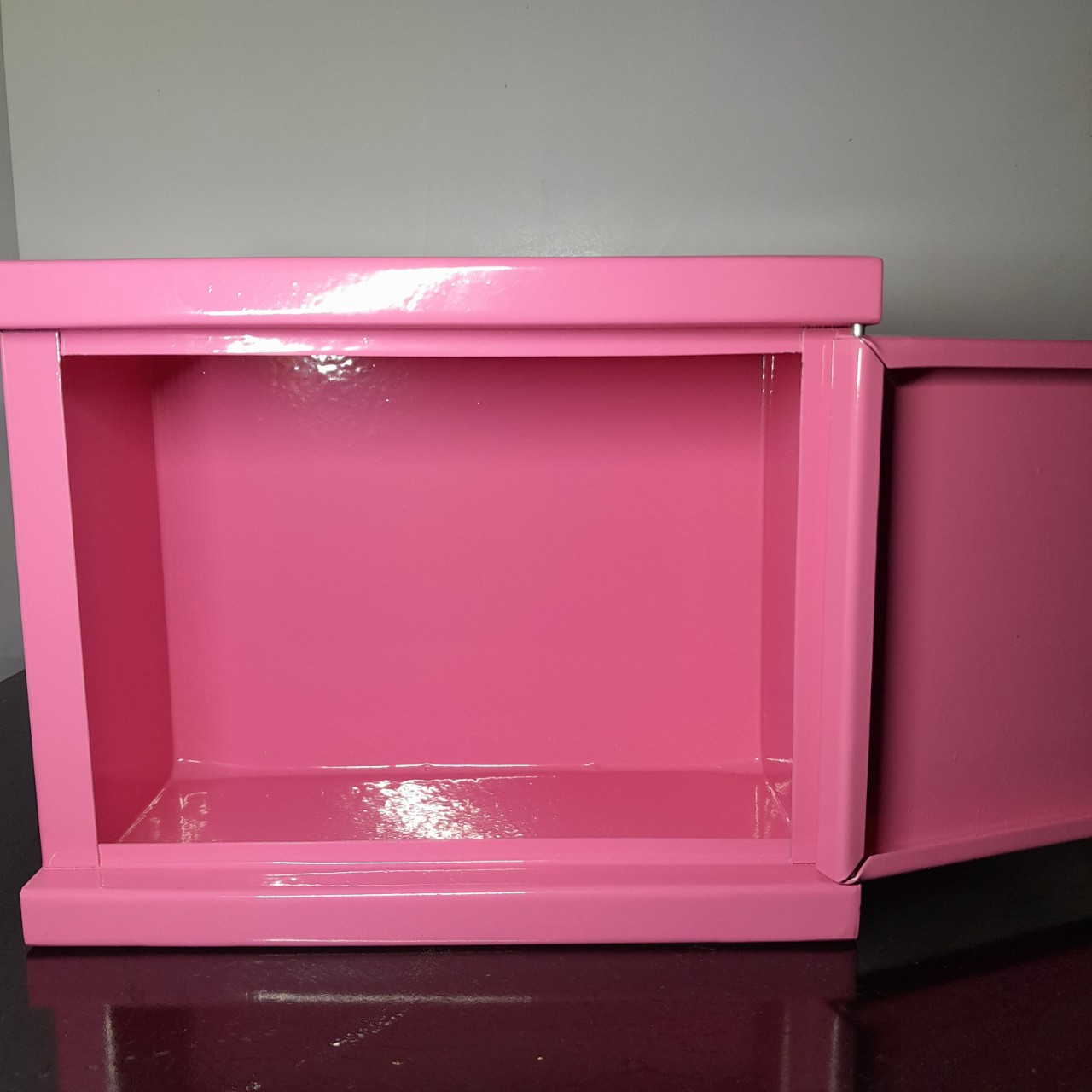 Két sắt ngang hồng mini tiết kiệm chống cháy khóa chìa