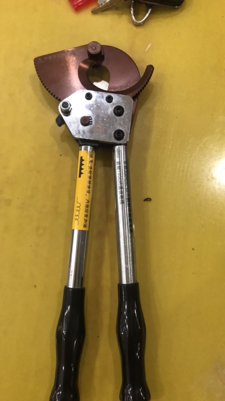 Pa lăng xích lắc tay 1.5 tấn xích dài 1,5m