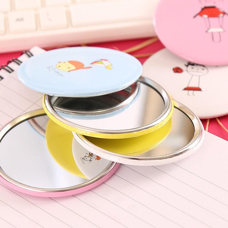 Gương trang điểm mini bỏ túi in họa tiết hoạt hình đáng yêu