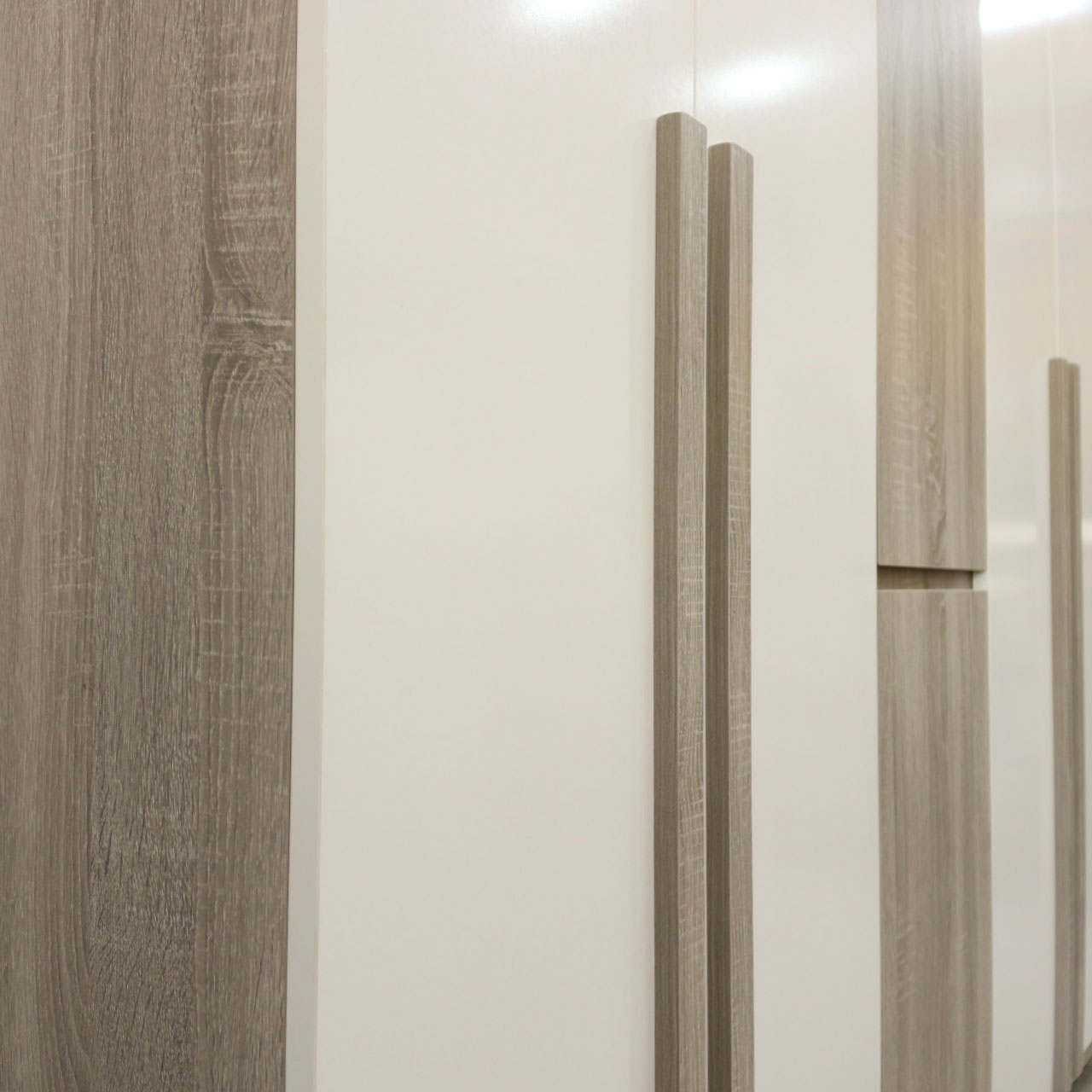 Tủ Quần Áo Gỗ MDF Cửa Mở 5 Cánh Màu Xám Sọc Hiện Đại Viva