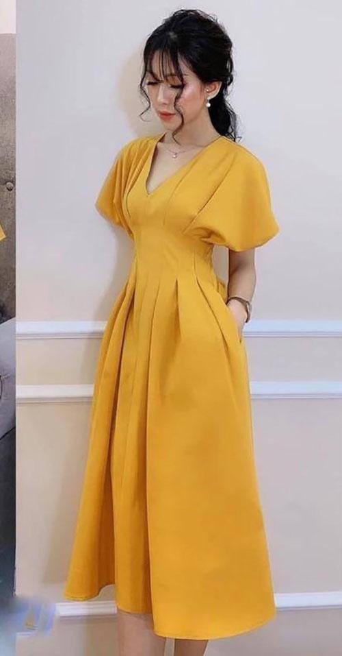 ĐẦM DƠI CỔ V XẾP LY EO NANA