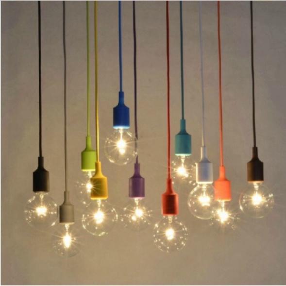 Đui đèn trang trí nhiều mầu shop quần áo,nhà hàng DT HQ
