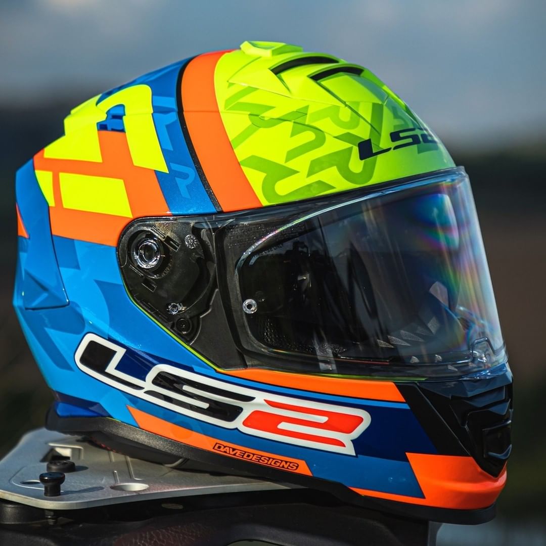 Mũ Bảo Hiểm Fullface Hai Kính LS2 FF800 Storm