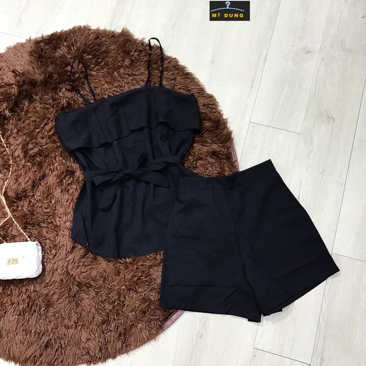 SET ÁO 2S BÈO+ QUẦN SHORT+BELT- ĐƠN GIÃN GỢI CẢM