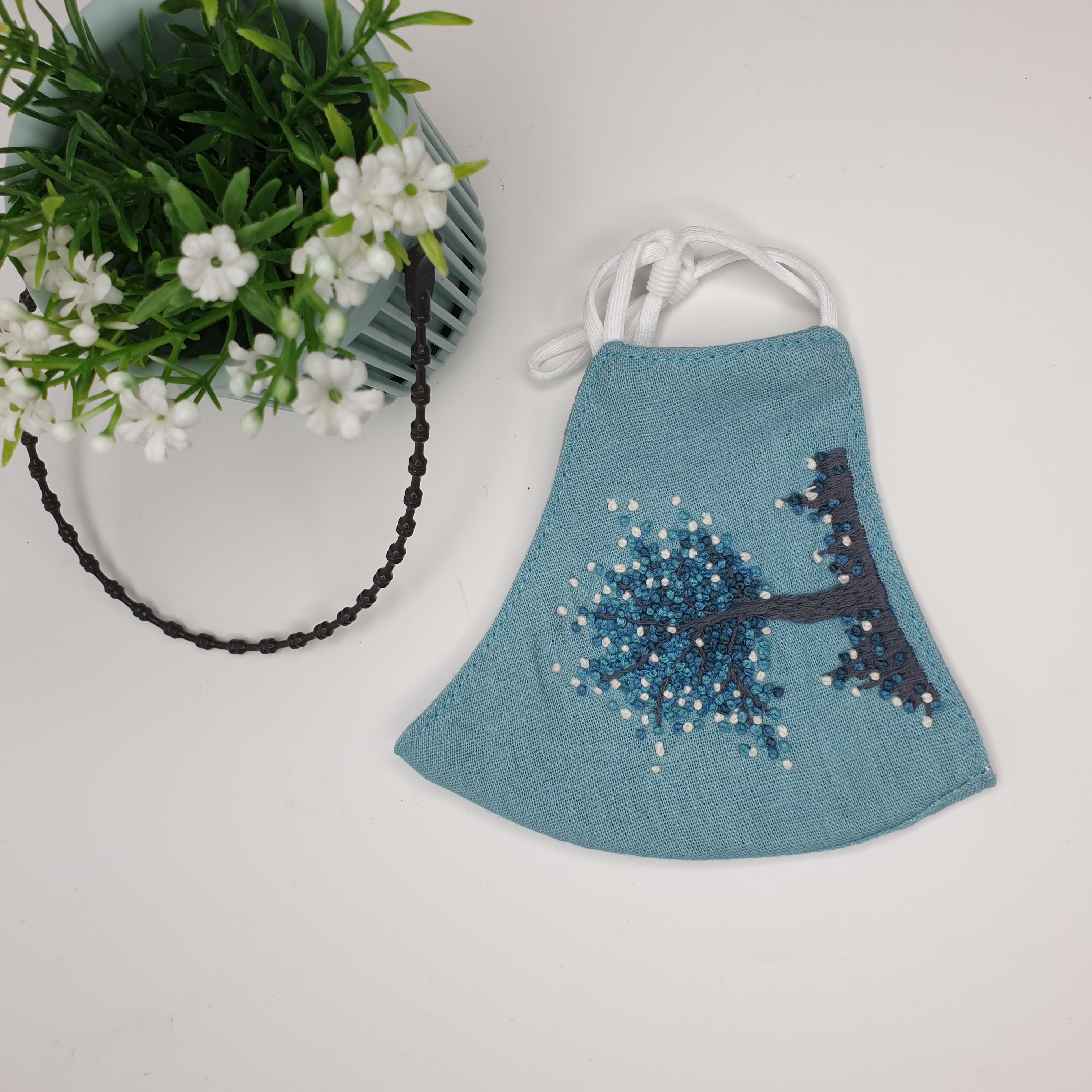 Khẩu trang thêu tay vải linen JL172X