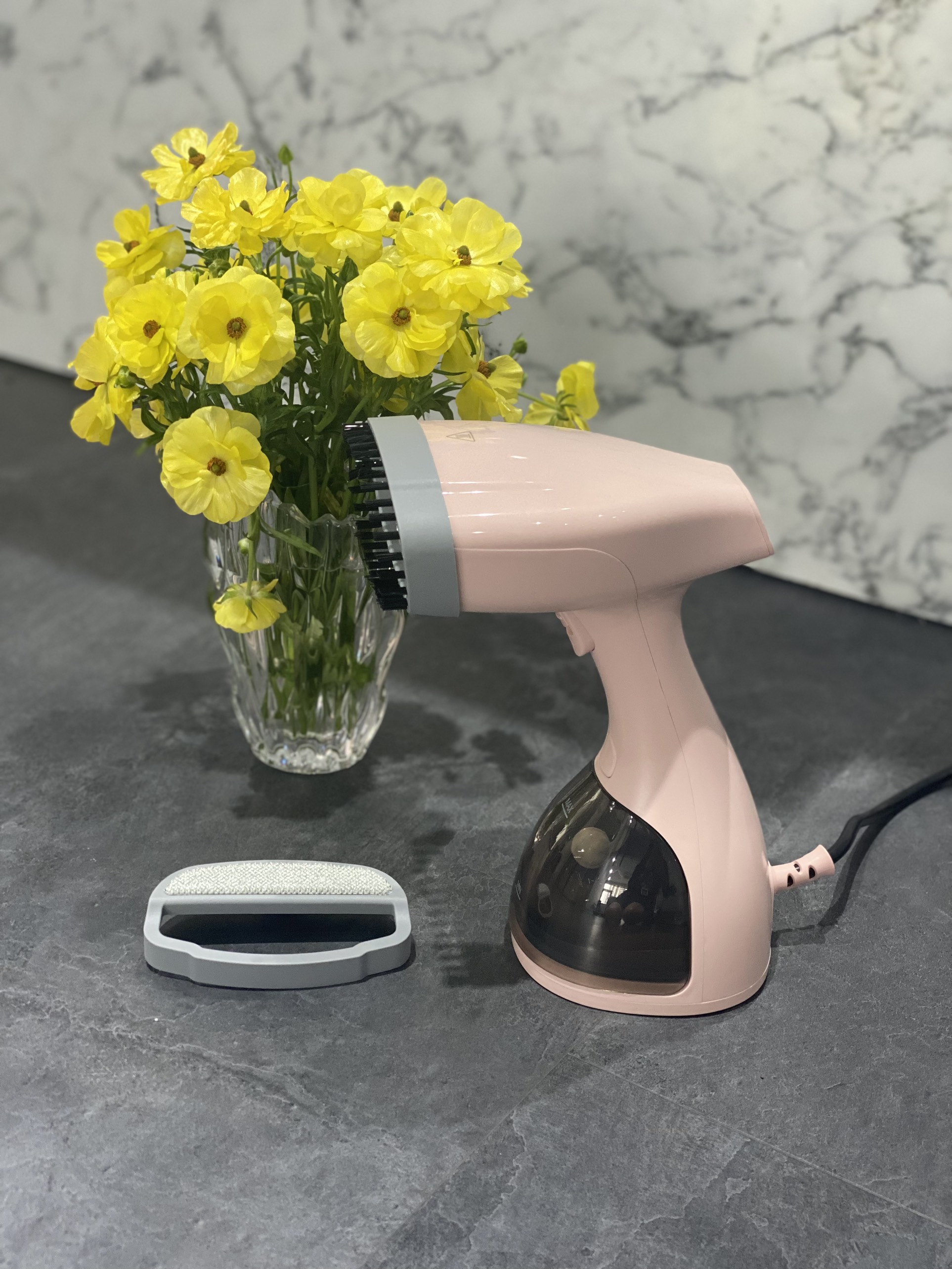 Bàn Là Hơi Nước Cầm Tay Lebenlang LBD528  công suất 1500W - 300ML - Hàng Chính Hãng Bảo Hành 2 Năm