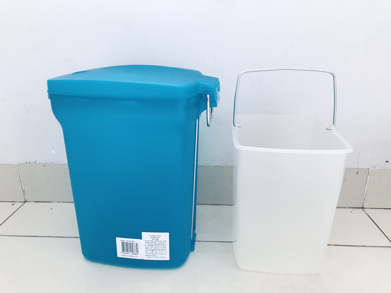 Thùng rác nhựa trong J.C.P 2 lớp, 6 Lít - Hàng Thái Lan