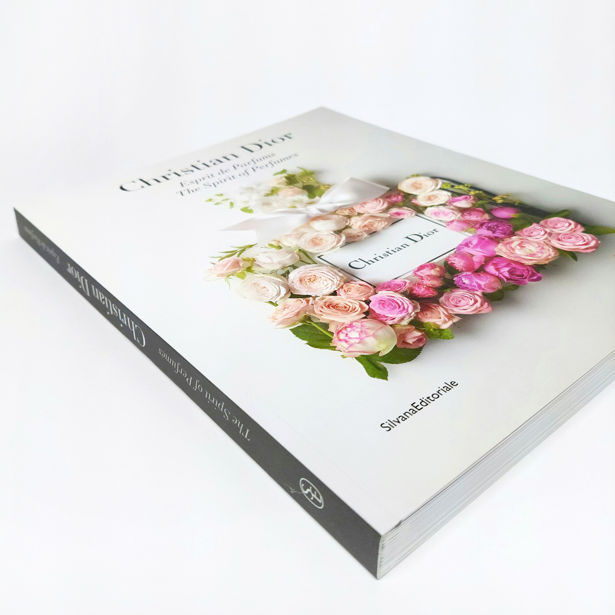 Sách ngoại văn - Christian Dior: The Spirit of Perfumes