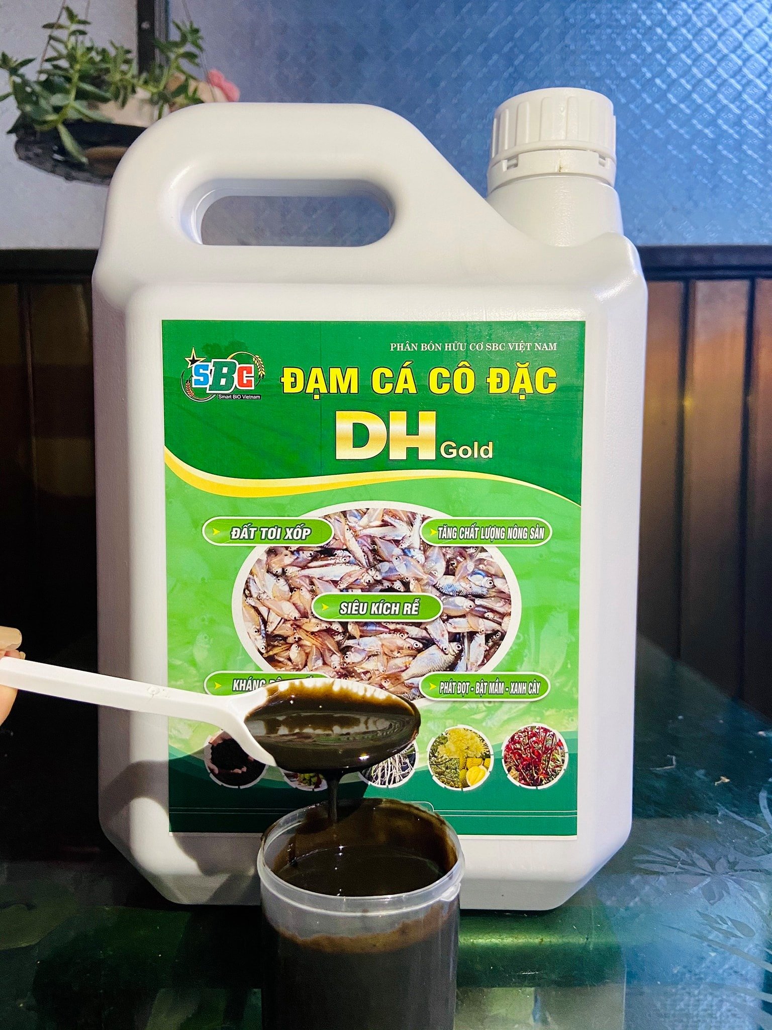 5 Lít TẶNG 2 Lít - Dịch đạm cá nước ngọt cô đặc DH, an toàn cho hệ sinh thái-076124