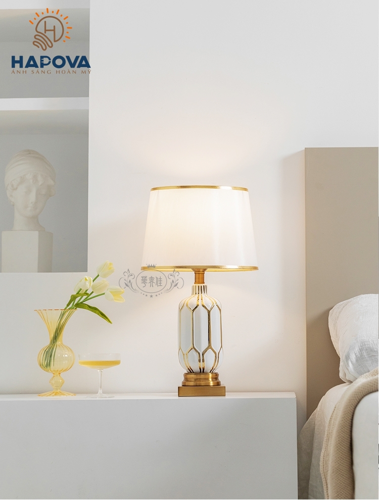 Đèn bàn ngủ cao cấp HAPAVO LAKI 2675 + Kèm bóng led chuyên dụng