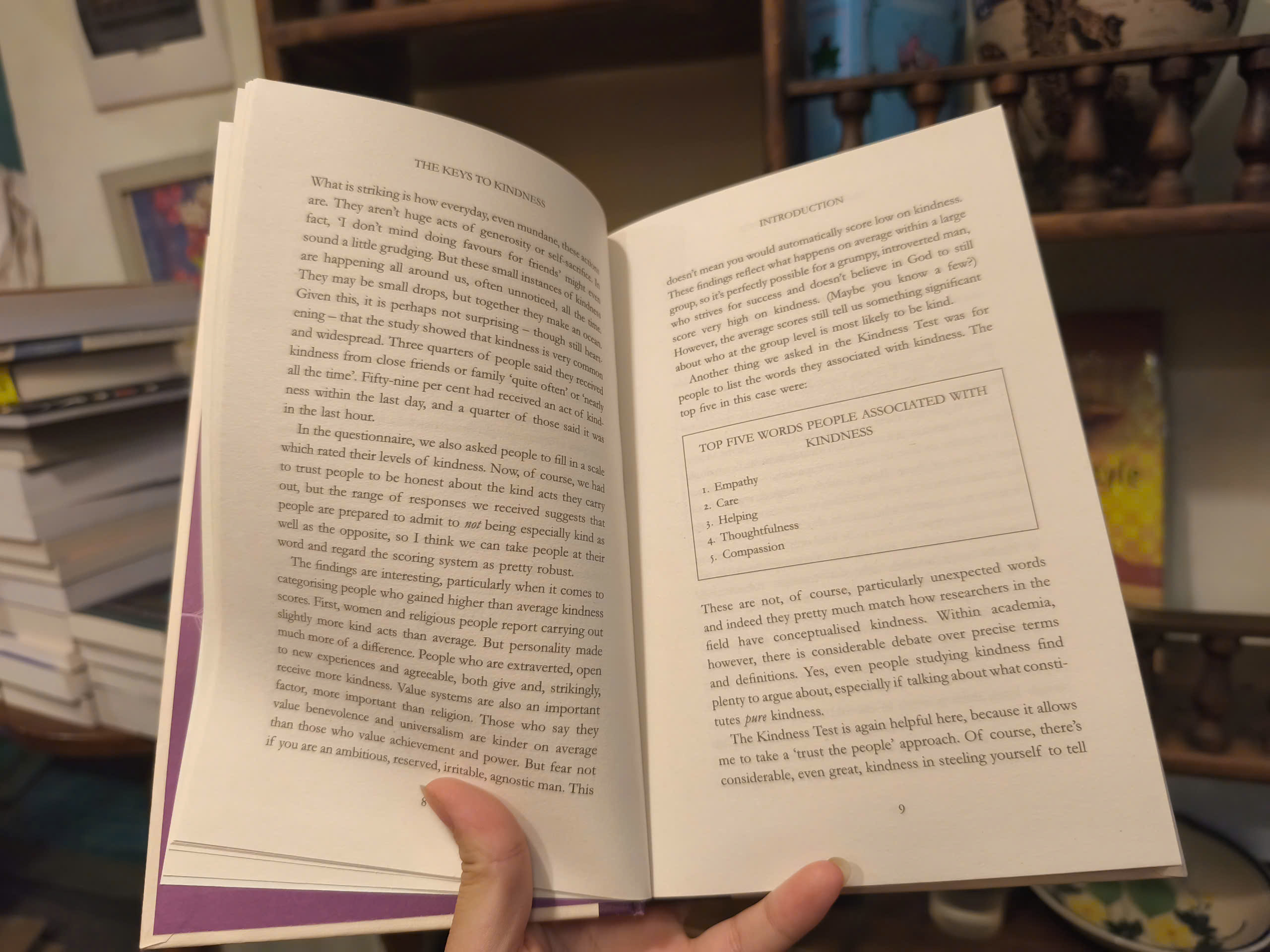 Sách - The Keys to Kindness by Claudia Hammond | Nonfiction English Self-help Book | Sách ngoại văn