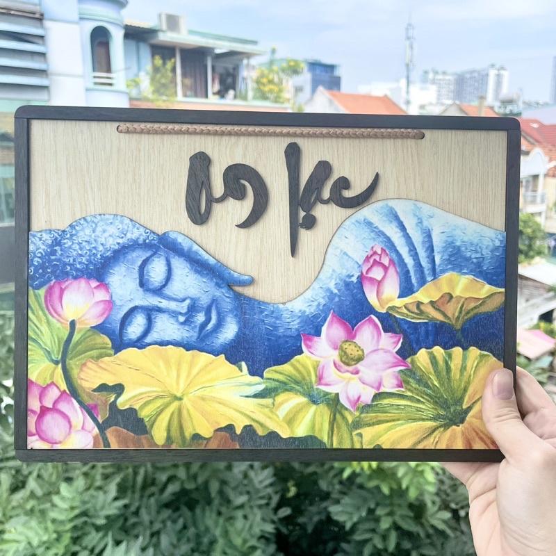 Tranh gỗ chữ thư pháp An lạc hình phật nằm và hoa sen khắc nổi trên nền gỗ có dây treo tặng đinh 3 chân