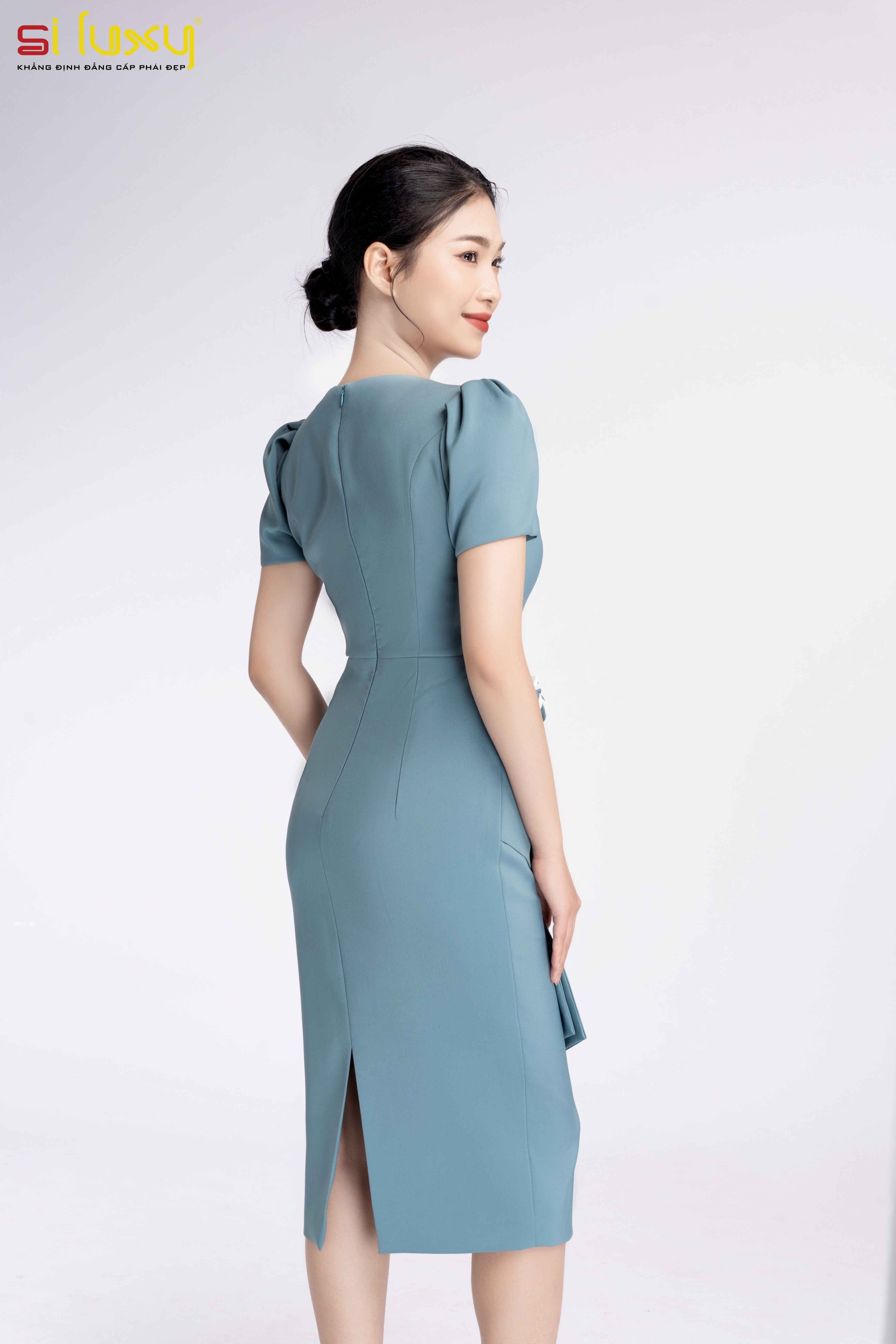 Váy công sở Siluxy Đầm Thiết Kế Cao Cấp Giới Hạn Số Lượng dáng ôm eo vạt chéo peplum đính hoa thủ công sang trọng H2-10