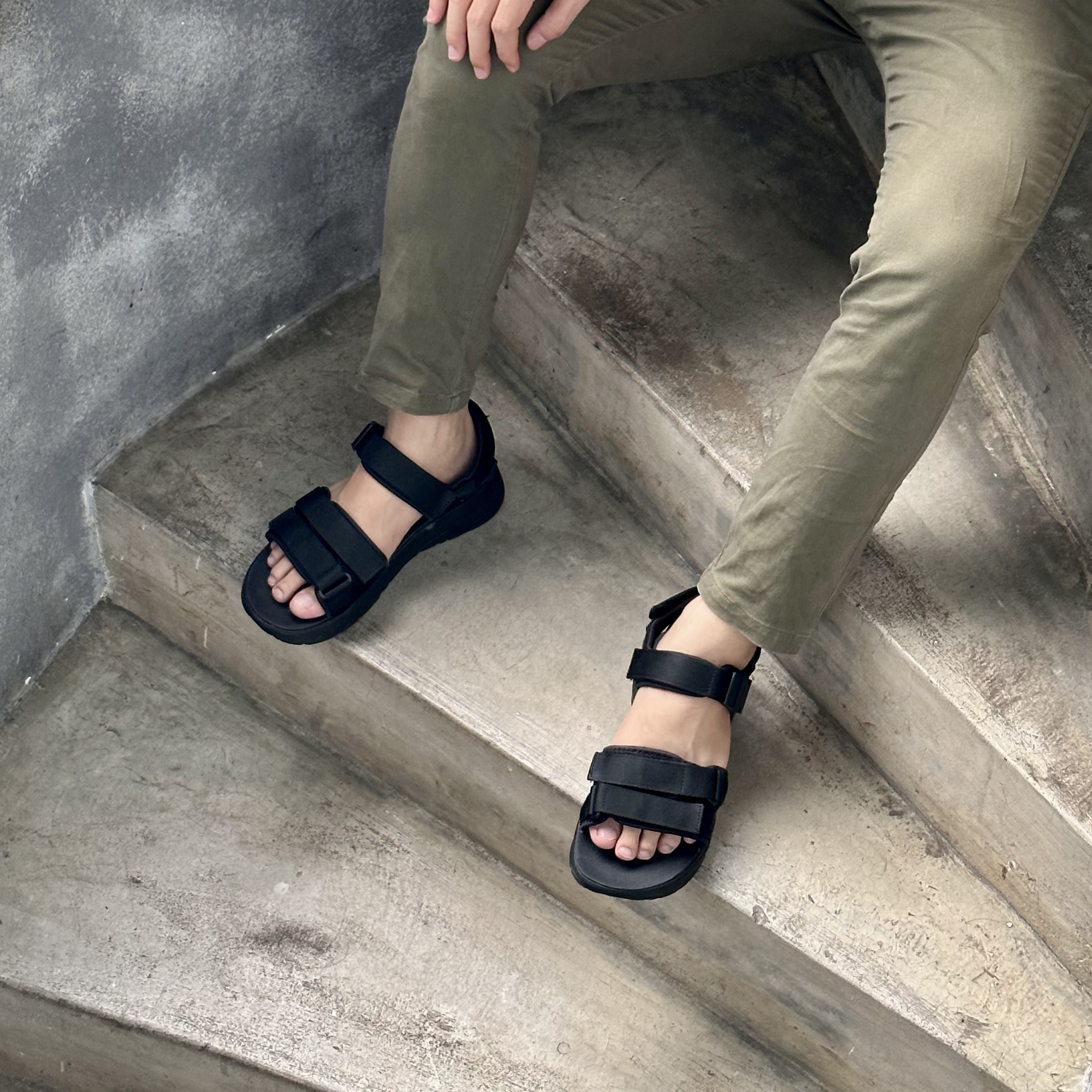 Giày Sandal Nam Nữ Unisex The BiLy Quai Ngang Dây Dù Đế IP Siêu Êm Nhẹ Màu Đen-BL05