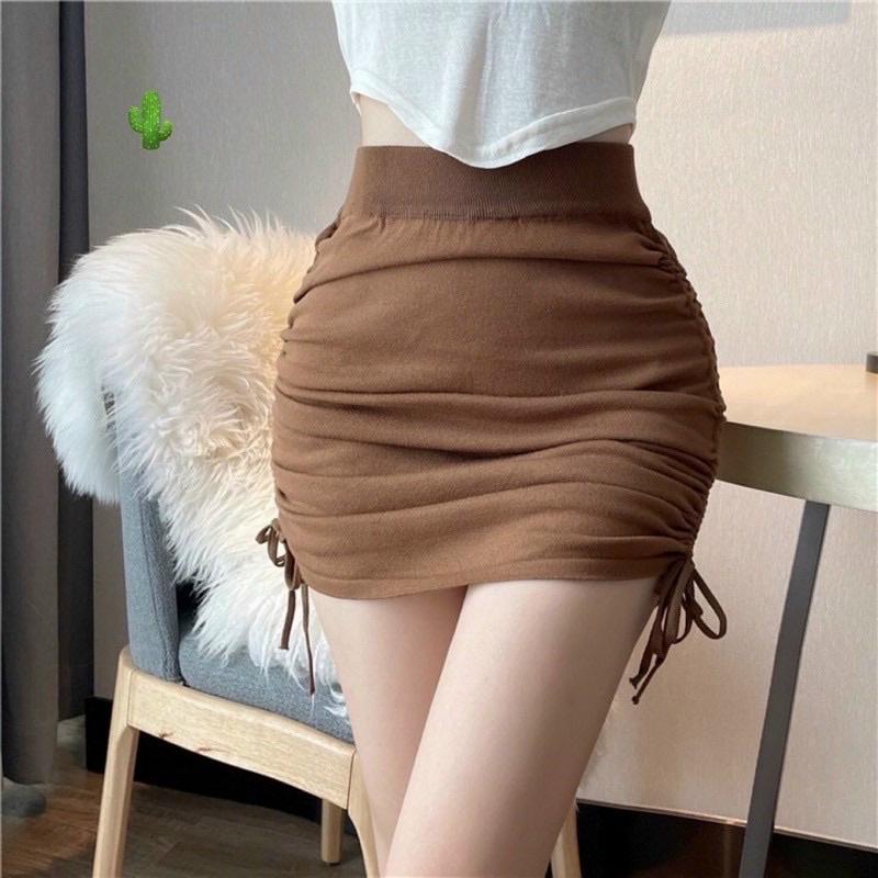 Chân váy rút dây 2 bên có lót quần bên trong