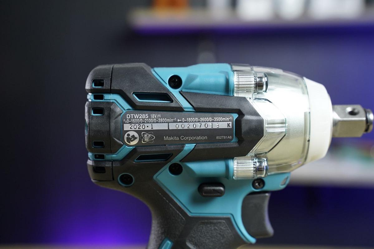 MÁY SIẾT BU LÔNG DÙNG PIN MAKITA DTW285XVZ - HÀNG CHÍNH HÃNG