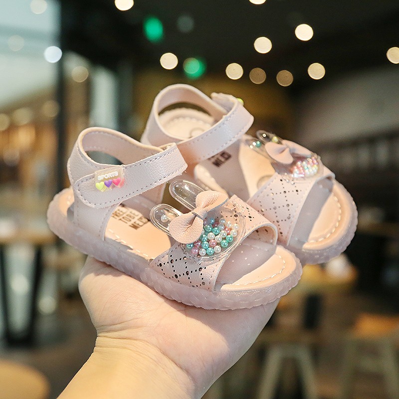 Dép sandal bé gái dép quai hậu cho bé 1 - 5 tuổi hình thỏ ngộ nghĩnh da mềm quai dán cho bé đi học đi chơi SG45