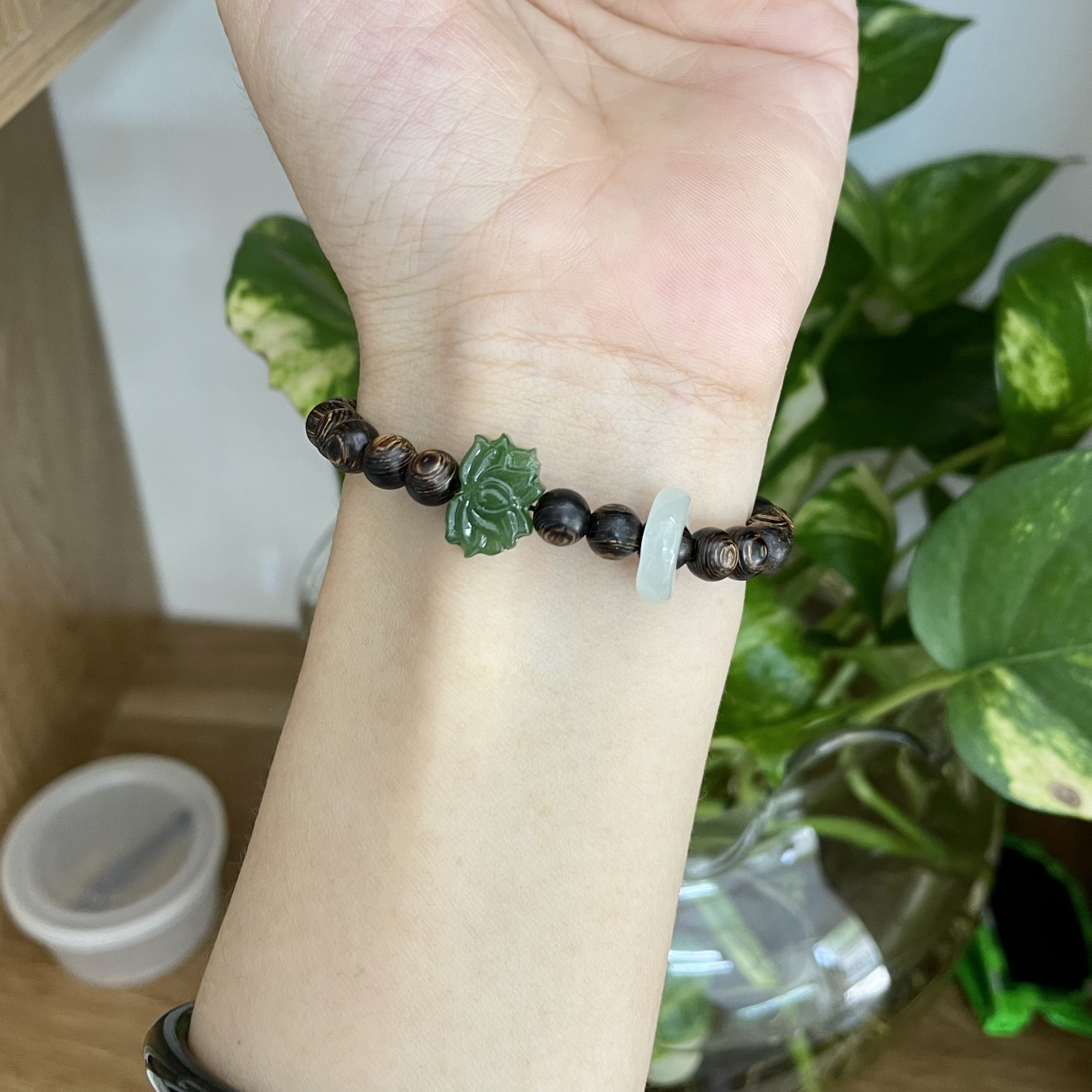 Vòng trầm sánh chìm 6 ly phối đá
