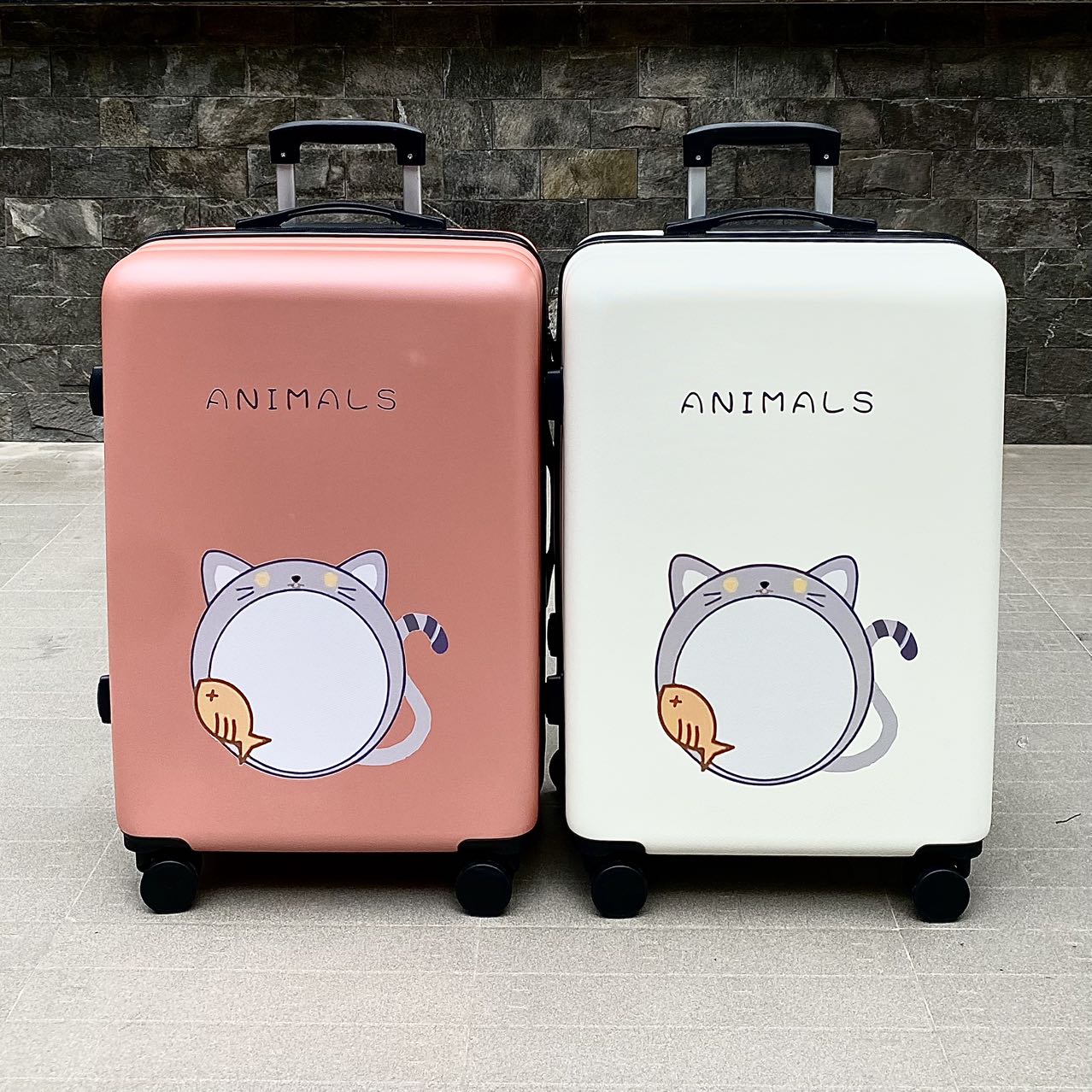 Vali Du Lịch Tay Kéo In Hình Animals Mèo Dễ Thương 4 Bánh Xe Xoay 360 Độ Chất Liệu Nhựa Nhám PC+ ABS Hàng Sẵn Kho Đủ Size 20/24/26 inch