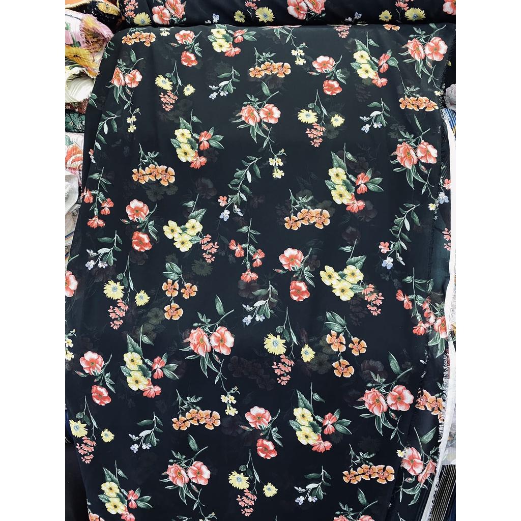 Vải voan chiffon nền đen hoa hồng nhỏ may áo kiểu, váy, đầm, áo dài
