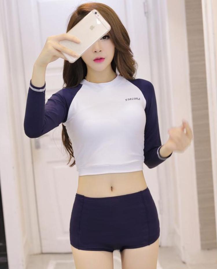 Đồ Bơi Nữ Tay Dài 2 Mảnh 1715