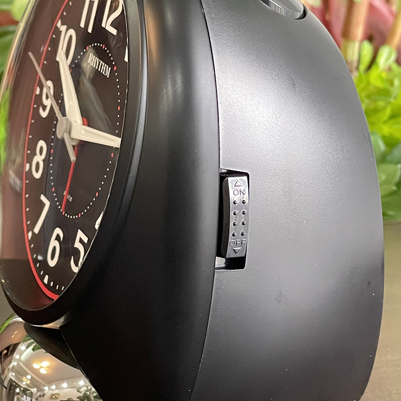 Đồng hồ Rhythm 4RA480SR02 – KT: 12.4 x 14.1 x 10.2cm. Vỏ nhựa. Dùng Pin