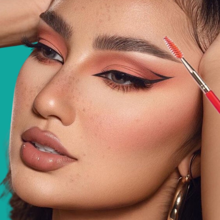 Cọ Mi Cuốn Xoắn Pro Bh Cosmetics Miss Claus Fa La La Spoolie Brush