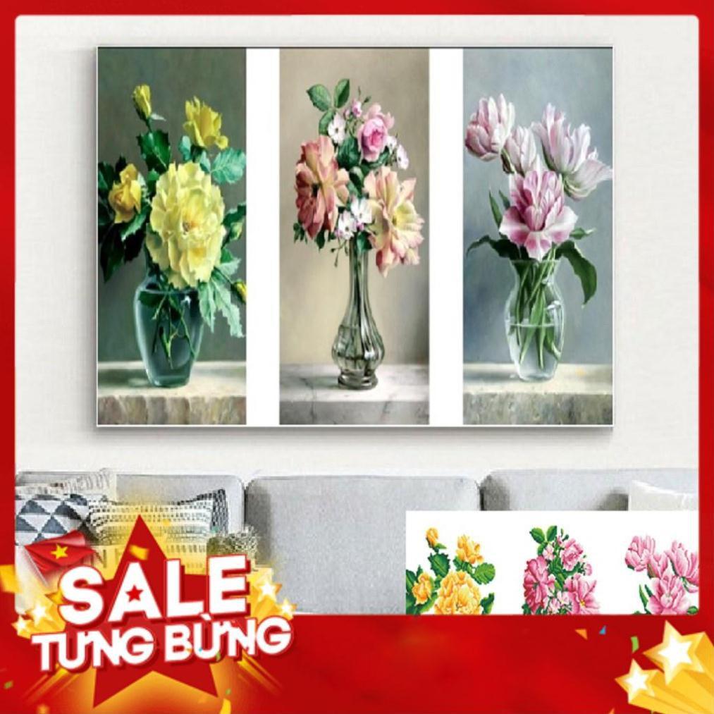 TRANH THÊU CHỮ THẬP BỘ BÌNH HOA BA BỨC TRANH CHƯA THÊU LV3211