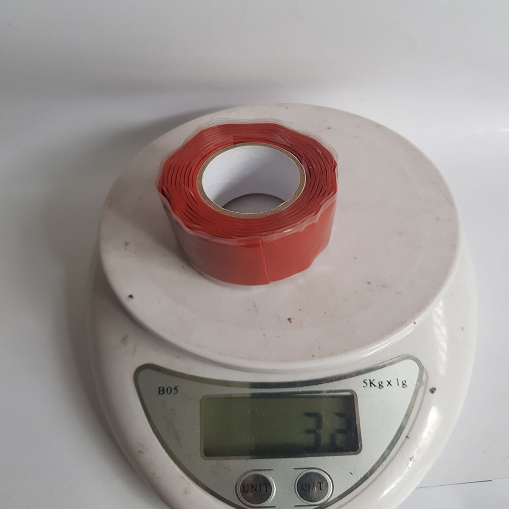 Băng Keo Chống Rò Rỉ Nước Siêu Dính 2.5cm x 1m Doconu. Tặng dao cắt băng keo