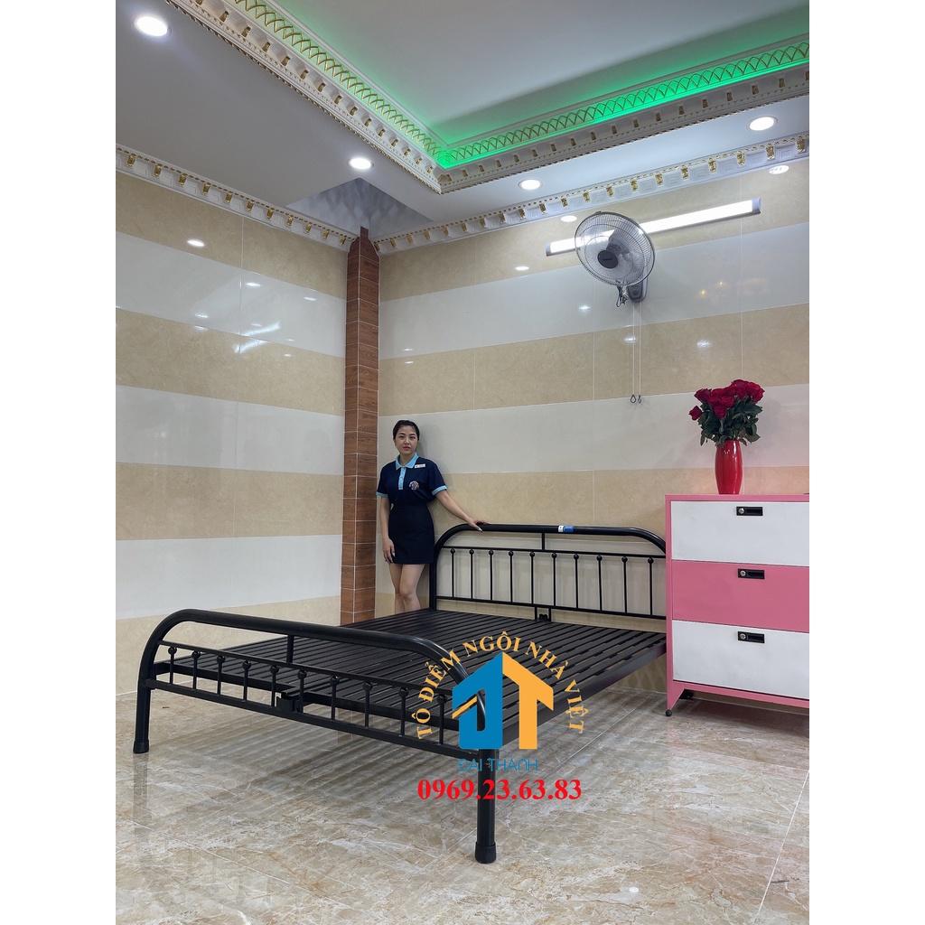 Giường sắt 1m8 trân châu cao cấp