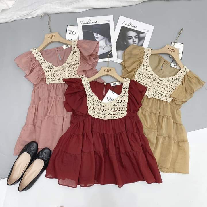 Áo bánh bèo cổ ren