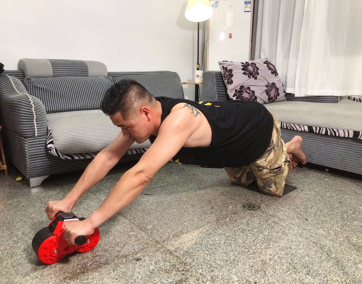 Con Lăn Tập Bụng 2024- Con Lăn Tập Bụng 4 Bánh- Dụng Cụ Tập Gym Tại Nhà, Tặng kèm thảm lót