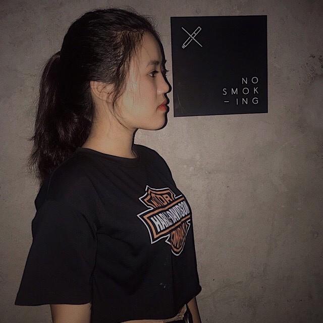 ÁO CROPTOP FORM RỘNG.