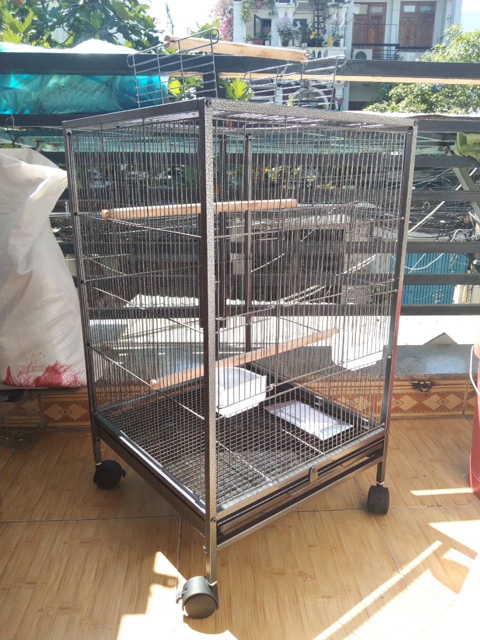 1 lồng T1 thép sơn tĩnh điện cao cấp nhập khẩu 46*46*79 dùng nuôi các dòng vẹt nhỏ và trung