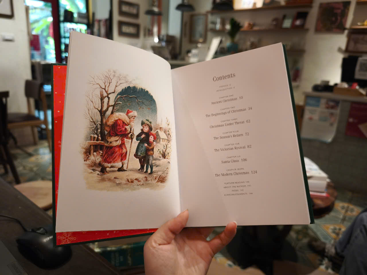 Sách - Christmas: A short history from solstice to santa by Andy Thomas - Christmas/ Nonfiction in English