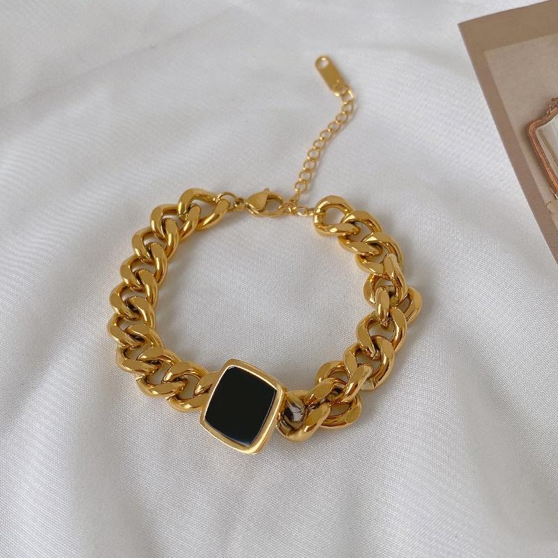 Lắc tay vòng tay titan không đen nam nữ mặt vuông đen cá tính đẹp Ring House