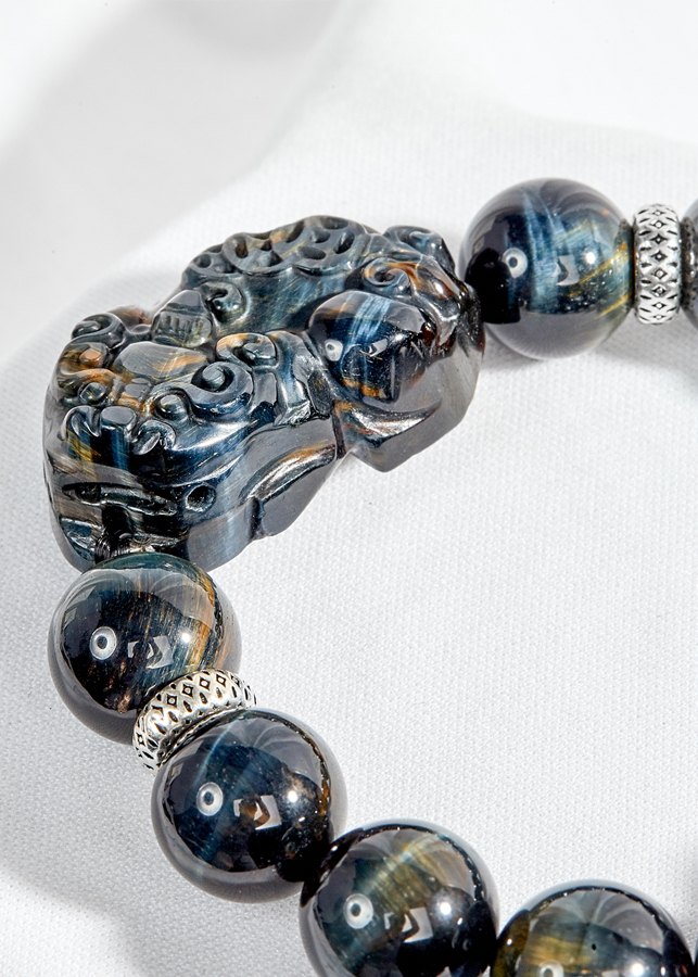 Vòng đá mắt hổ phối tỳ hưu Ngọc Quý Gemstones